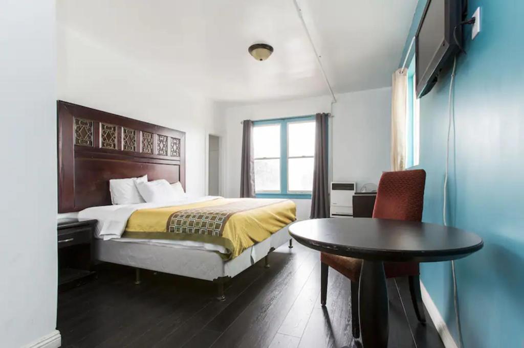 Stuart (adults Only) 2* Los Angeles